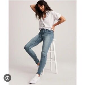 Abercrombie Simone High Rise Super Skinny Jean Medium Wash